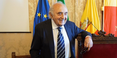 Napoli, è tornato l'ingegnere Ferlaino: entusiasmo e stupore tra i tifosi