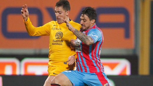 Serie A Catania, per Alvarez è lesione e lascia un buco in difesa