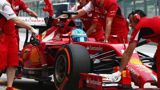 F1 Gp Malesia: Raikkonen vola nelle libere, Alonso quinto