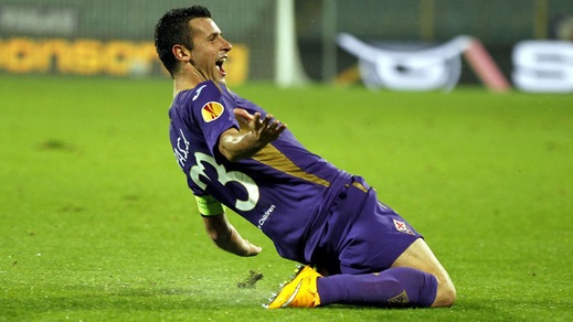 Europa League: Pasqual segna nel finale, Fiorentina ai sedicesimi