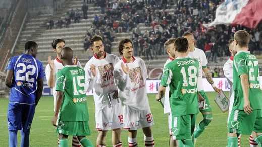 FOTO Vicenza-Avellino 1-0: omaggio in campo per Morosini