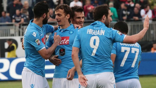 Cagliari-Napoli 0-3: Callejon e Gabbiadini show