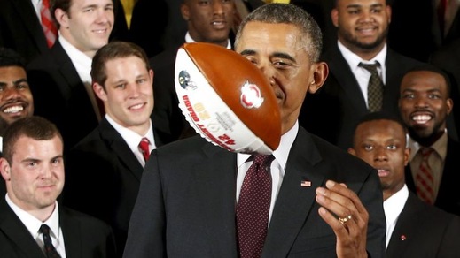 FOTO Obama con i Buckeyes alla Casa Bianca