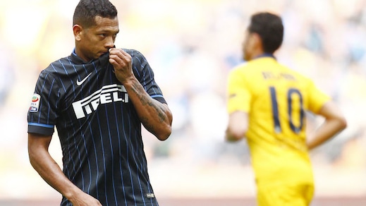 Inter, fermo Guarin: attacco di gastrite