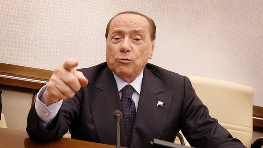 Niente pranzo ad Arcore Mr. Bee è sempre in attesa