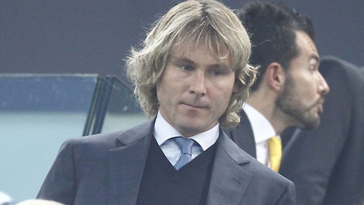 FOTO Juve-Real, che look per Pogba con gli occhiali dorati!