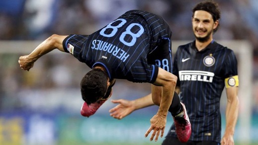 FOTO Inter, Hernanes segna alla Lazio ed esulta
