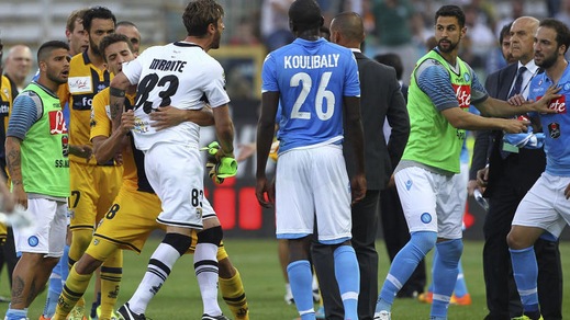 Parma-Napoli, Mirante: «Sms da Higuain, mercoledì dirò tutto»