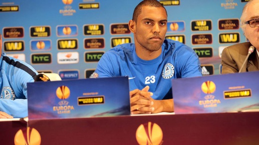 Europa League, Douglas: «E' Higuain il pericolo numero uno»