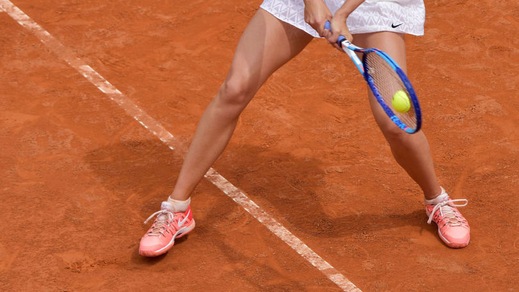 FOTO Internazionali: Sharapova, la gonnellina svolazzante porta bene
