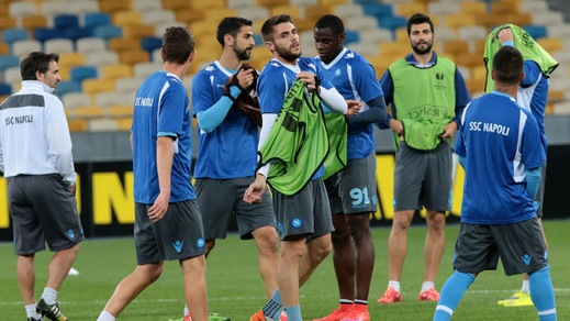 Napoli, il sogno finale e la paura dei poteri forti