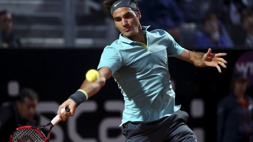 Internazionali, Federer batte Wawrinka. Finale con Djokovic