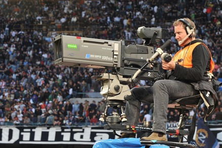 «Vendita diritti tv alterata». Ispezioni in Lega e nelle sedi delle tv