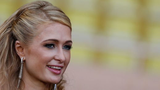 Paris Hilton a Monaco per la partita con Djokovic e Massa