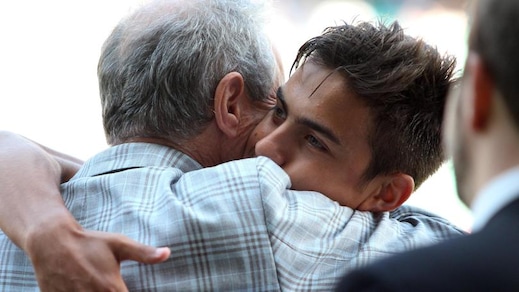 Palermo e Zamparini salutano Dybala
