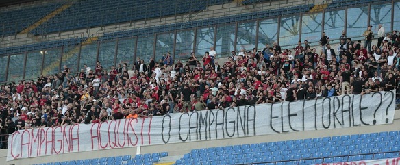 Milan, protesta tifosi: «Galliani-Infront, chi comanda?»