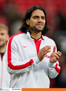 Il Manchester United saluta Falcao. È caccia al colombiano
