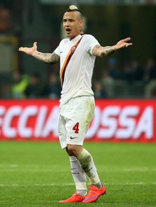 Roma, Nainggolan piace al Moenchengladbach. Idea Benalouane