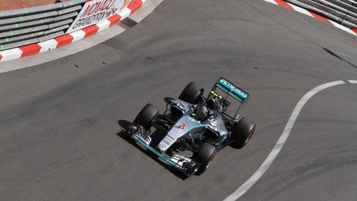 F1 Mercedes, Rosberg: «Devo alzare il livello»