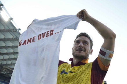 Totti: «Roma grande e io ci sono»