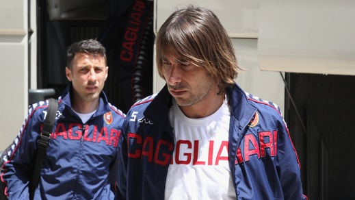 Cagliari, vittoria amara. Conti, addio tra le lacrime