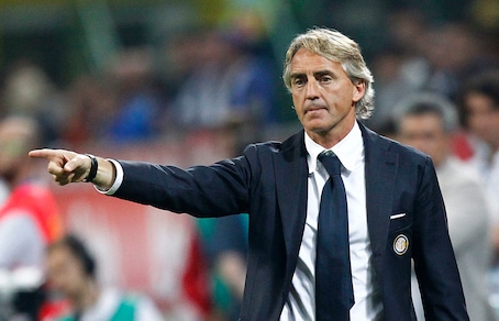 Mancini: «Servono 8-9 giocatori»