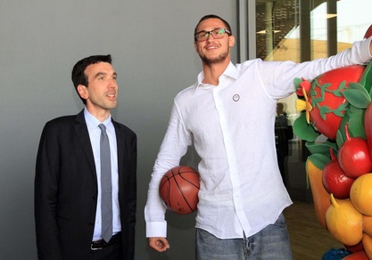 Gallinari a Expo fa gli auguri alla Juve