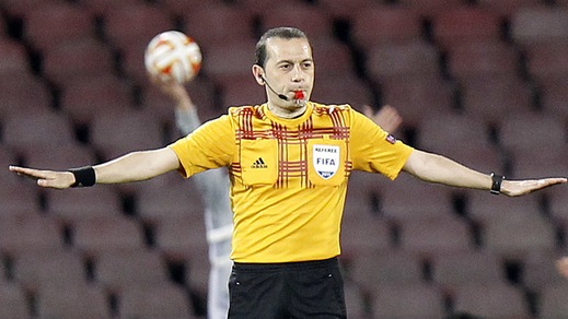 Juventus-Barcellona, l'arbitro Çakir: «Che responsabilità!»