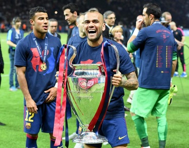 Dani Alves svela: «Ho un'offerta dall'Italia»