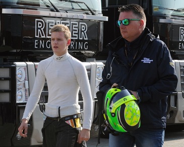 Paura per Schumi Jr: incidente e frattura della mano