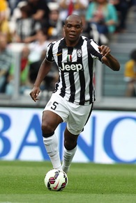 Juventus, «duello Liverpool-West Ham per Ogbonna»