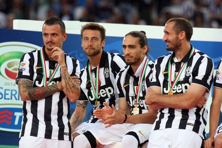 Juventus, Caceres rinnova fino al 2018