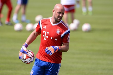 Napoli, senti Rummenigge: «Reina tornerà in azzurro»