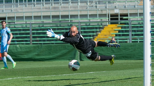 L'Avellino ufficializza il portiere Offredi