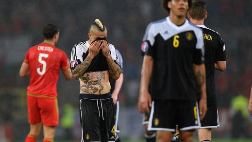 Bale trascina il Galles. Che errore di Nainggolan