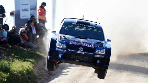 Rally di Sardegna, Ogier passa in testa