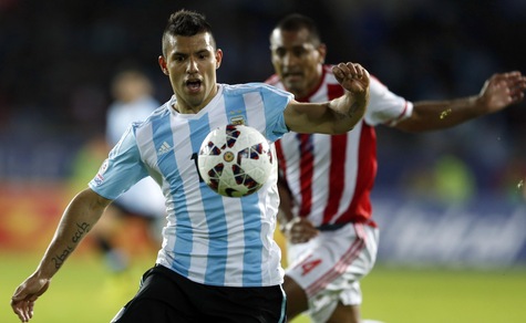 Aguero resta al City: «Felice qui, non vado via»