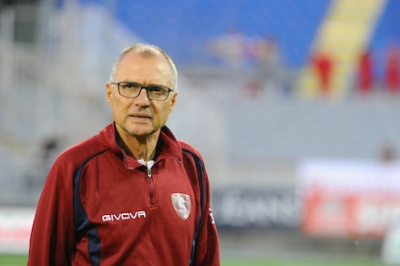 Salernitana, Lotito esonera Menichini