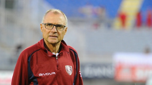 Salernitana, Lotito esonera Menichini