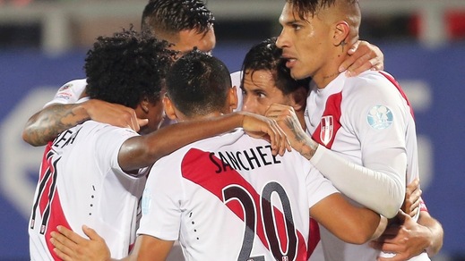 Pizarro lancia il Perù, Venezuela ko