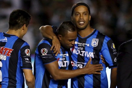 Ronaldinho, scelta di cuore: va al Fluminense