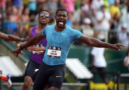 Usa, Gatlin vola sui 200: trionfo in 19''57!