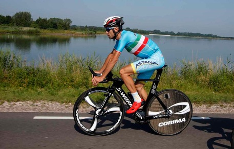 Nibali: lo “Squalo” con le moto nel cuore