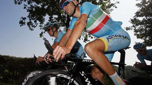 Nibali: lo “Squalo” con le moto nel cuore