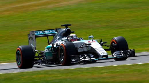 F1 Silverstone: Hamilton show nelle libere, Vettel 4°