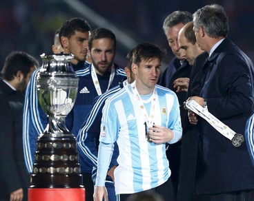 Coppa America, Messi polemico rifiuta il premio