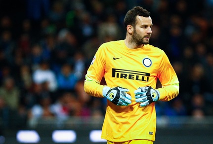 Handanovic: «Sono molto vicino al rinnovo con l'Inter»