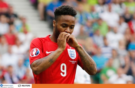 Sterling-Liverpool, è guerra: «Un anno con le riserve»