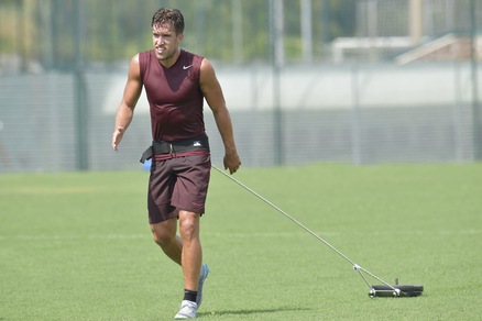 Roma, Strootman torna a correre a Trigoria