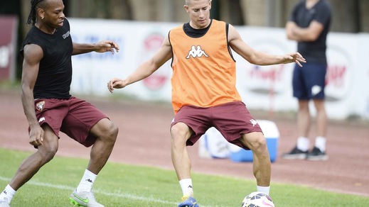 Avellino, ufficiale: ritorna Chiosa